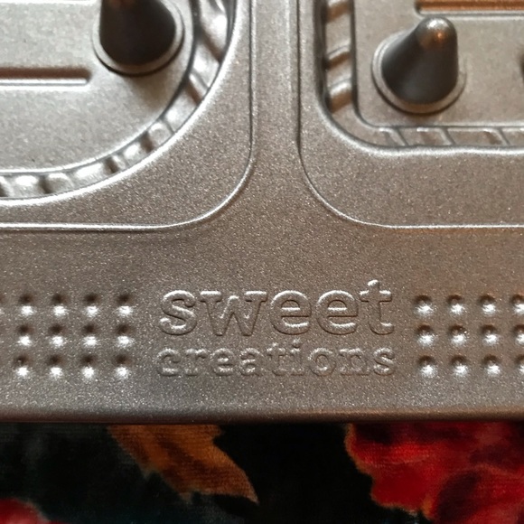 Gift Tag Cookie Sheet - Picture 11 of 11